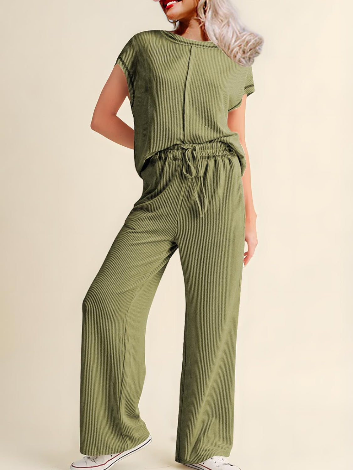 Carolina - Ensemble décontracté élégant en haut côtelé à manches courtes et pantalon assorti