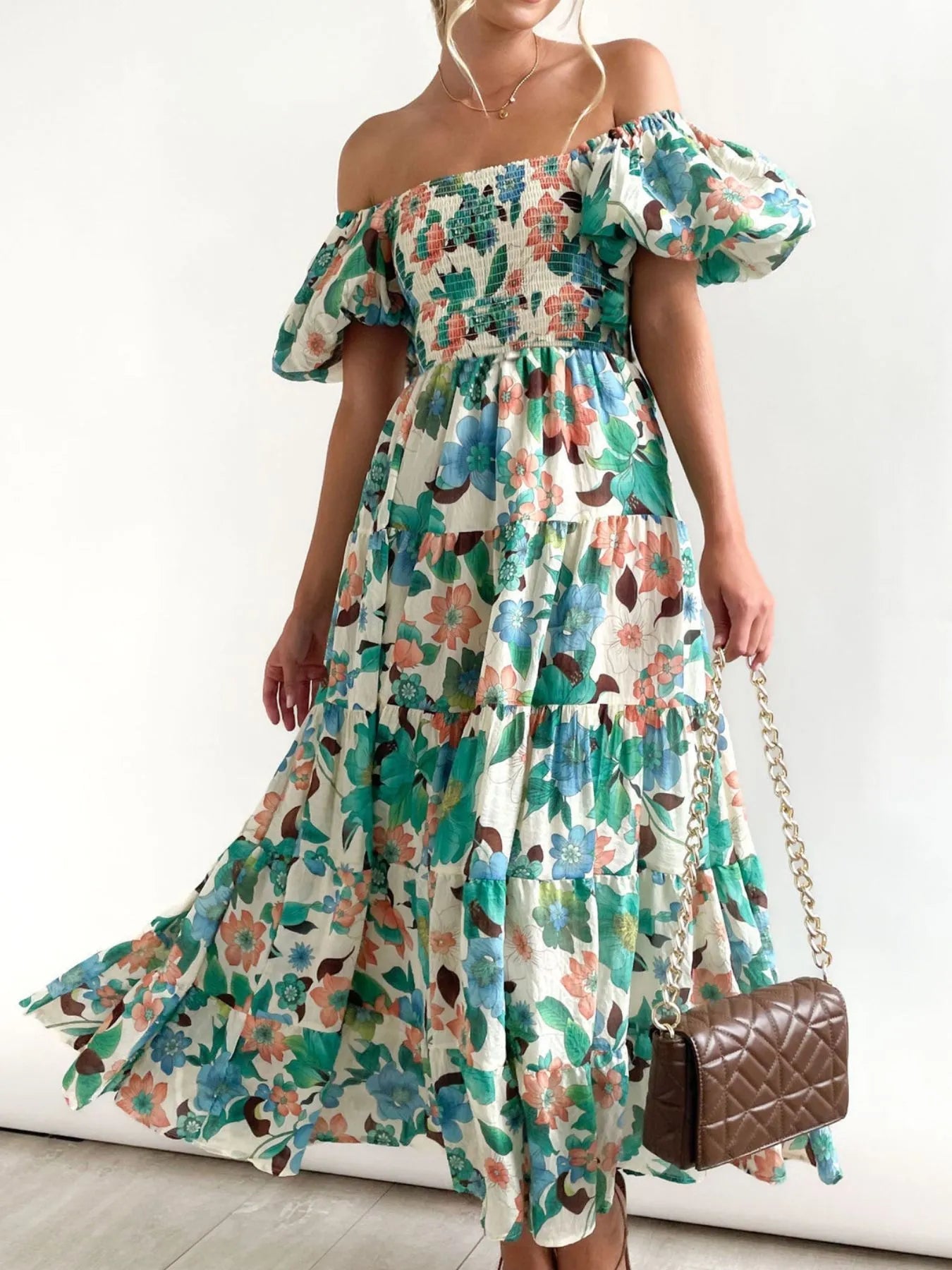 Evienne - Élégante robe à manches bouffantes et imprimé floral