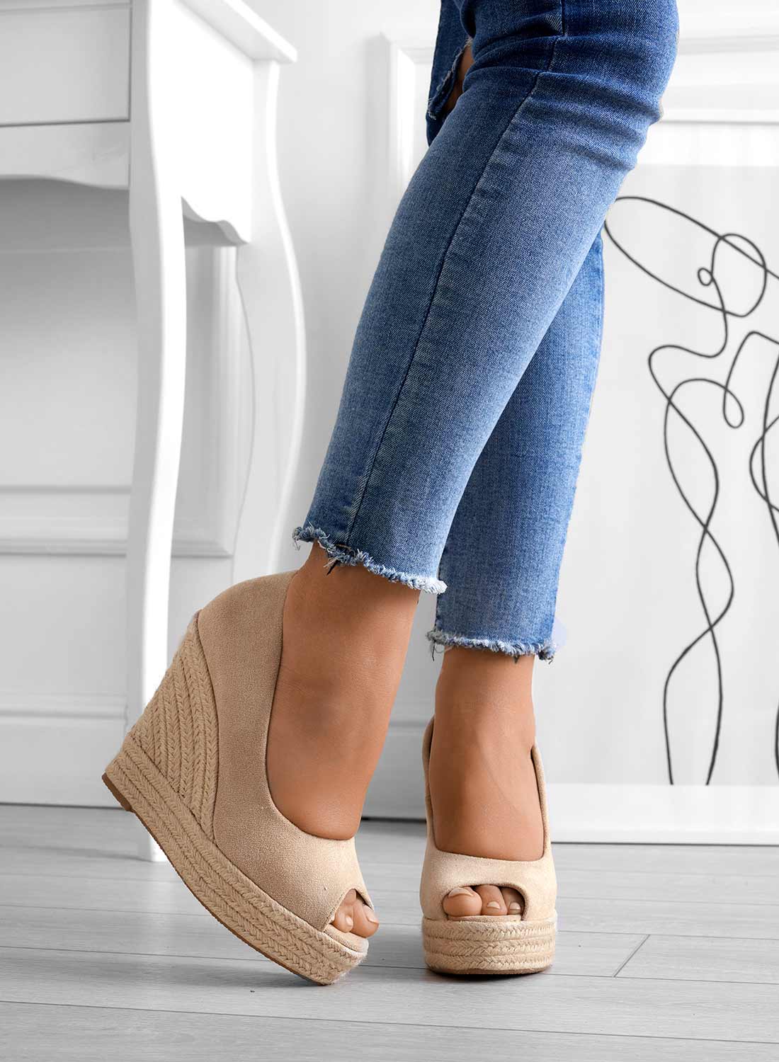 Arya - Espadrilles en daim à semelle compensée