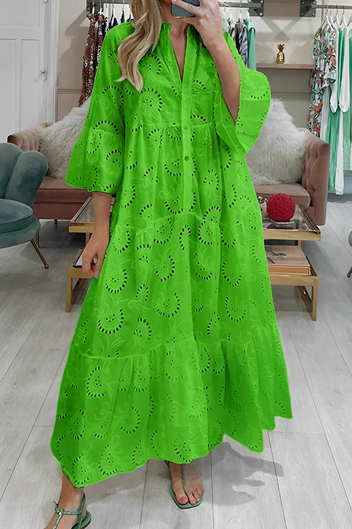 Grace - Robe élégante avec broderie à œillets