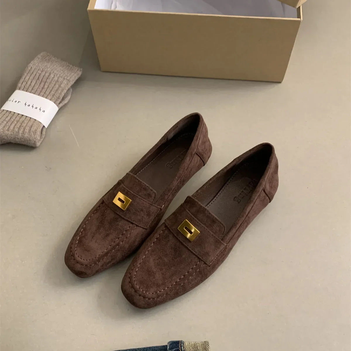 Jade | Des chaussures britanniques en daim léger