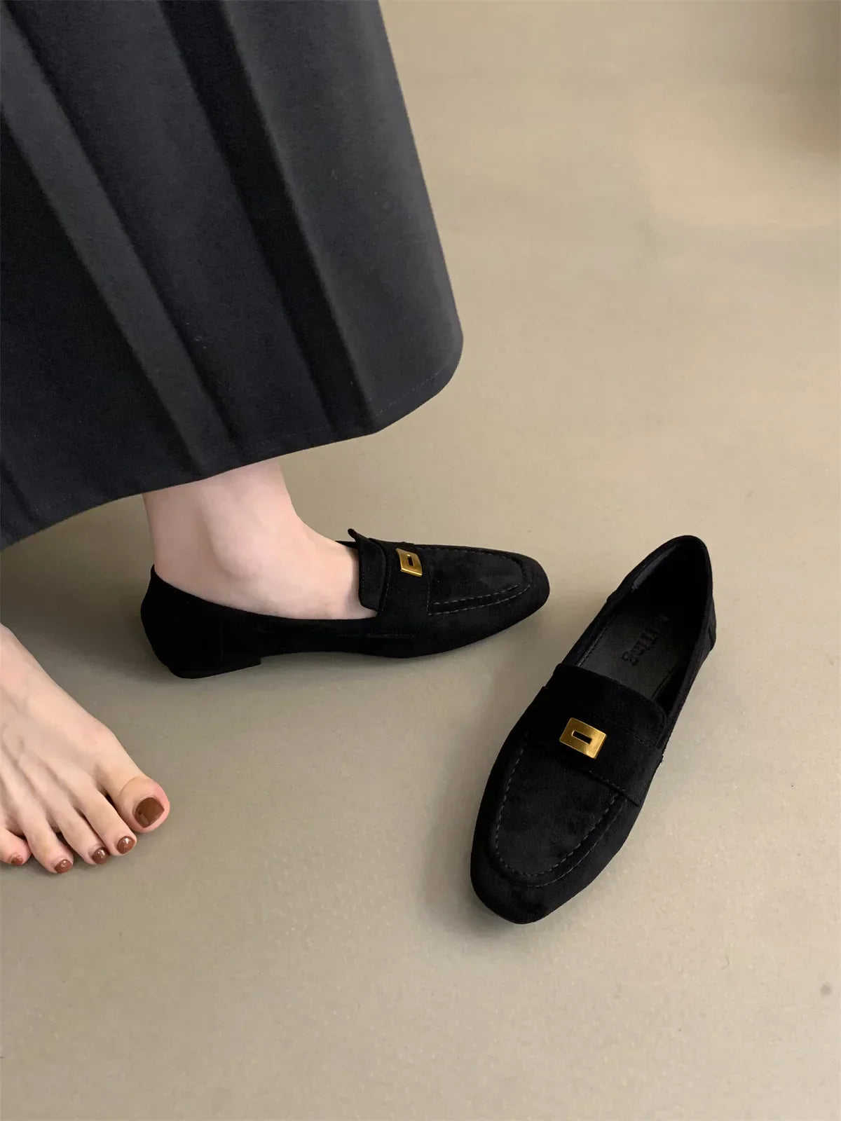 Jade | Des chaussures britanniques en daim léger