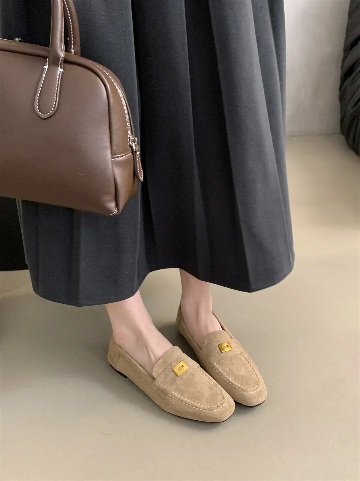Jade | Des chaussures britanniques en daim léger