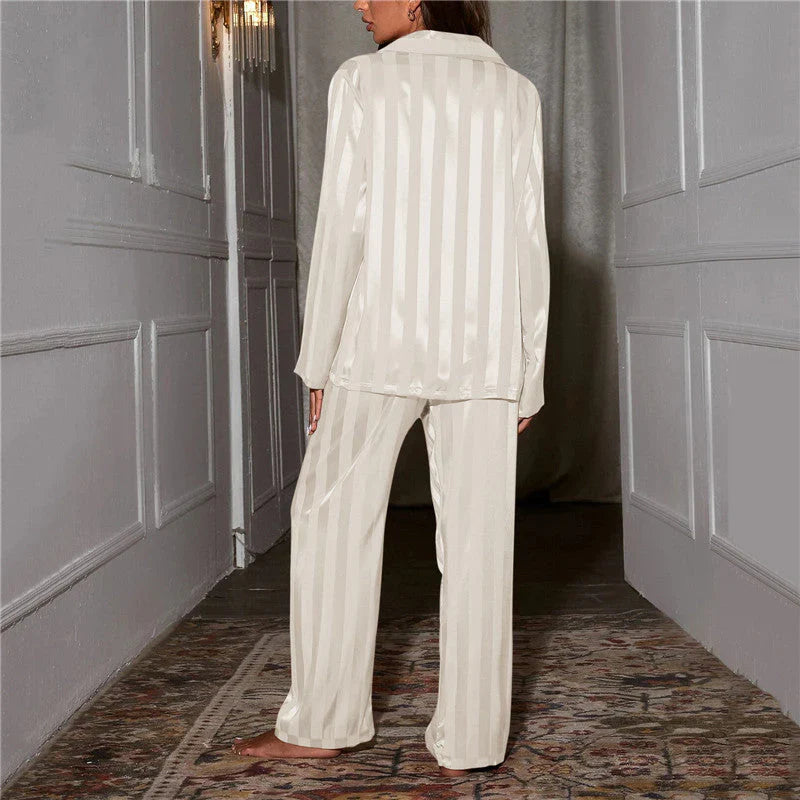 Pia - Pyjama en soie rayé pour femme