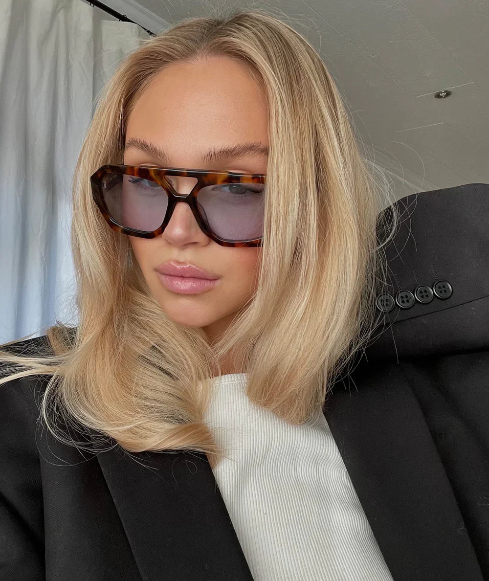 Hazel - Lunettes de soleil aviateur carrées pour femmes