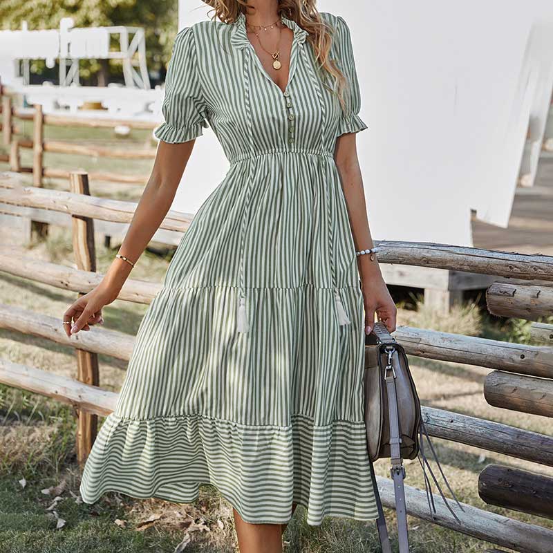 Lucinda - Élégante robe midi ample à rayures