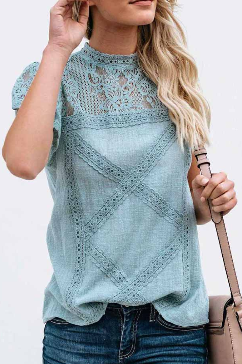 Laila - Blouse chic en dentelle géométrique à manches courtes