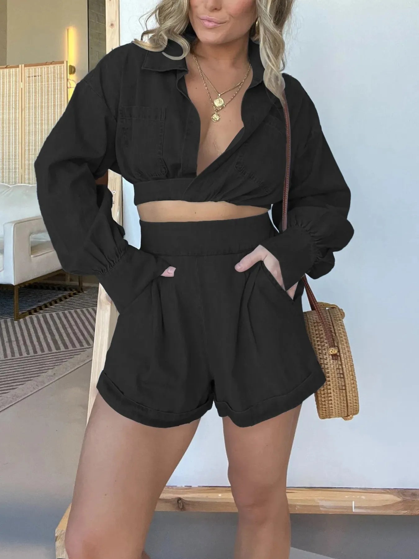 Nyla - Ensemble élégant en jean avec crop top à manches longues et short