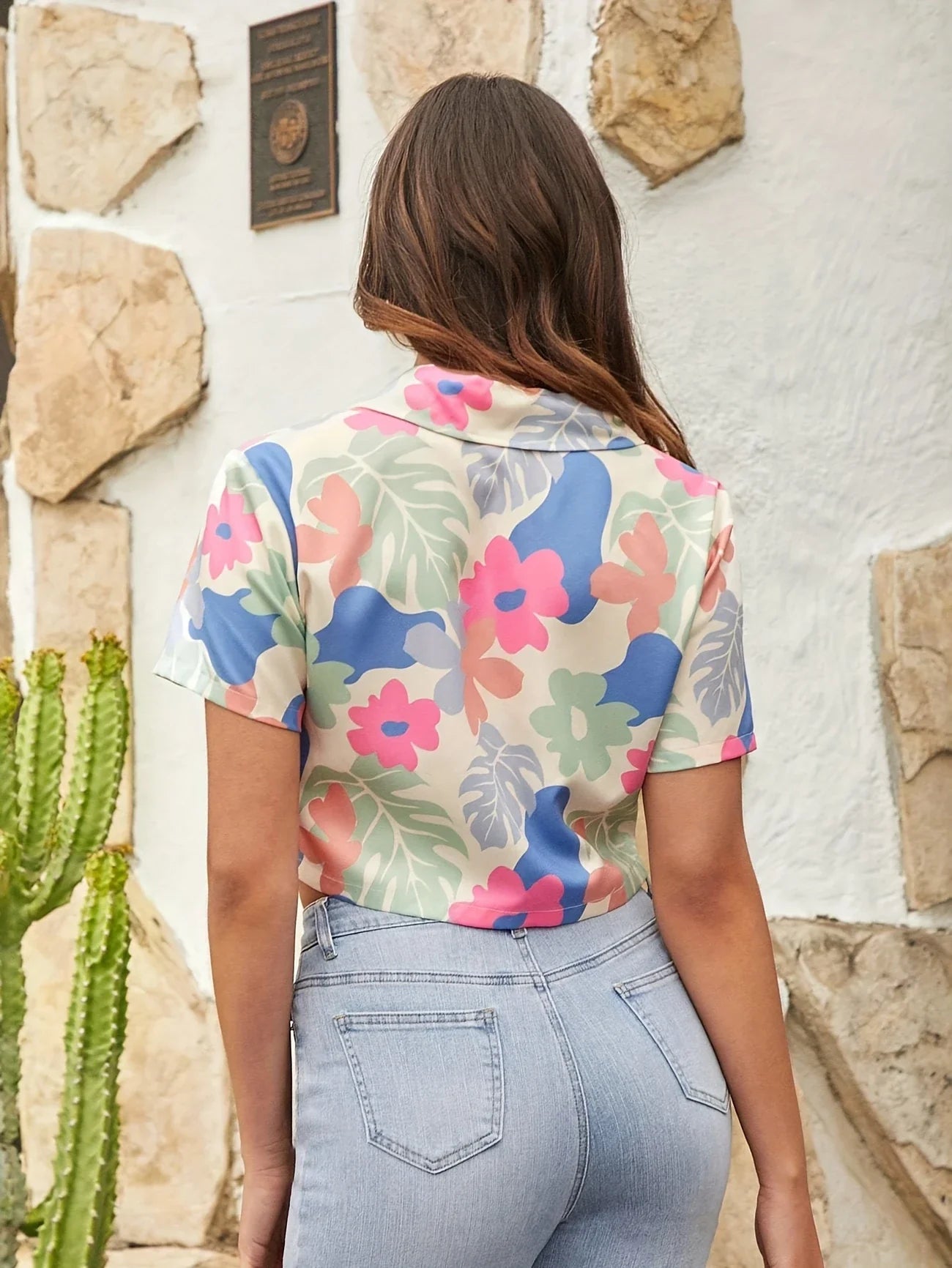 Clarine - Blouse élégante à imprimé floral et manches courtes