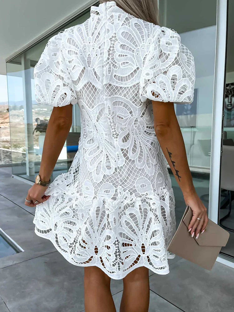 Antoinette - Robe élégante en dentelle brodée