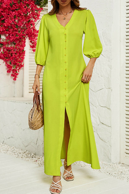 Christine - Élégante robe longue à manches mi-longues, boutons et col en V