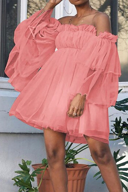Cosette - Élégante robe midi à épaules dénudées et volants fluides