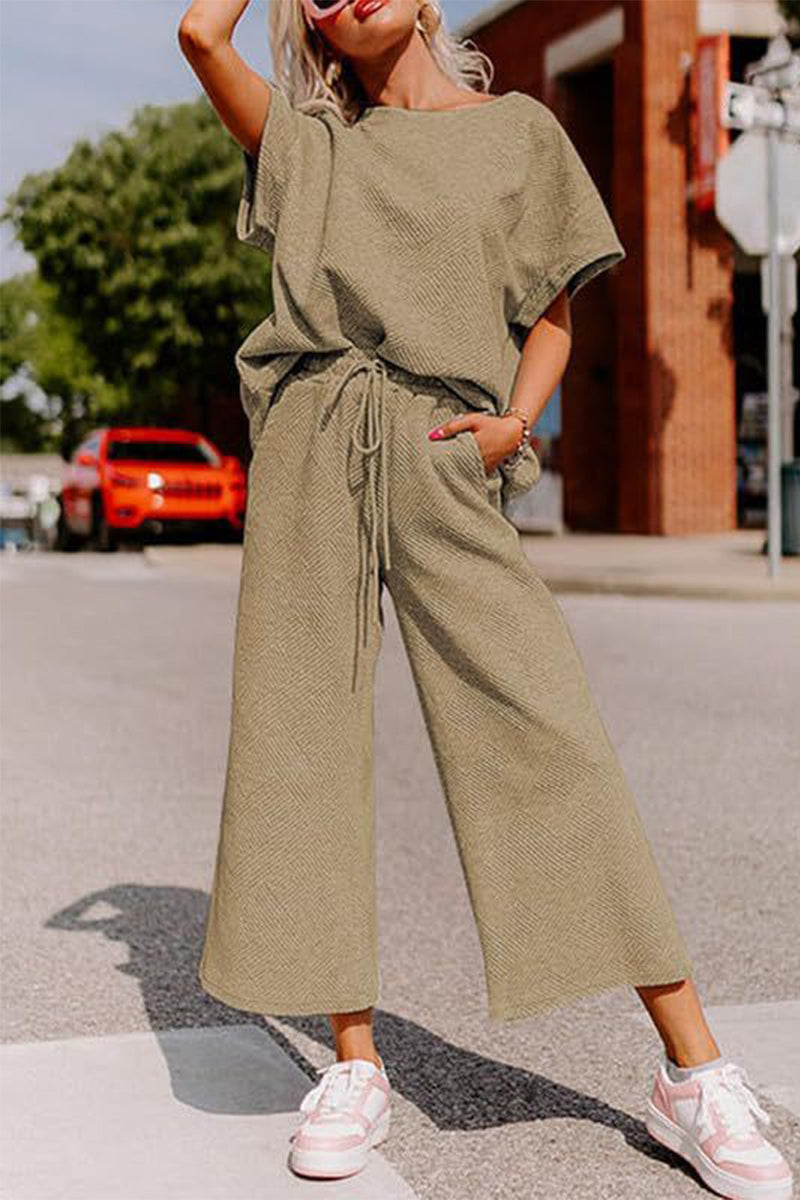 Elena – Ensemble casual t-shirt ample et pantalon large