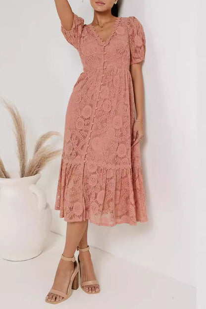 Erin - Élégante robe en dentelle à manches courtes avec décolleté en V
