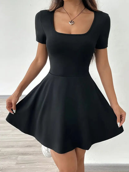 Zelma - Robe élégante à manches courtes pour femmes