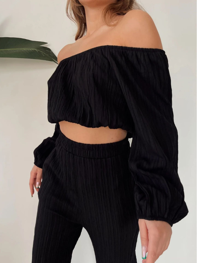 Elsa - Ensemble élégant avec crop top à épaules dénudées et pantalon large taille haute