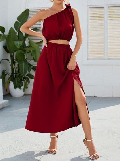 Zinnia - Ensemble élégant crop top à épaule froncée et jupe fendue