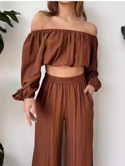 Elsa - Ensemble élégant avec crop top à épaules dénudées et pantalon large taille haute