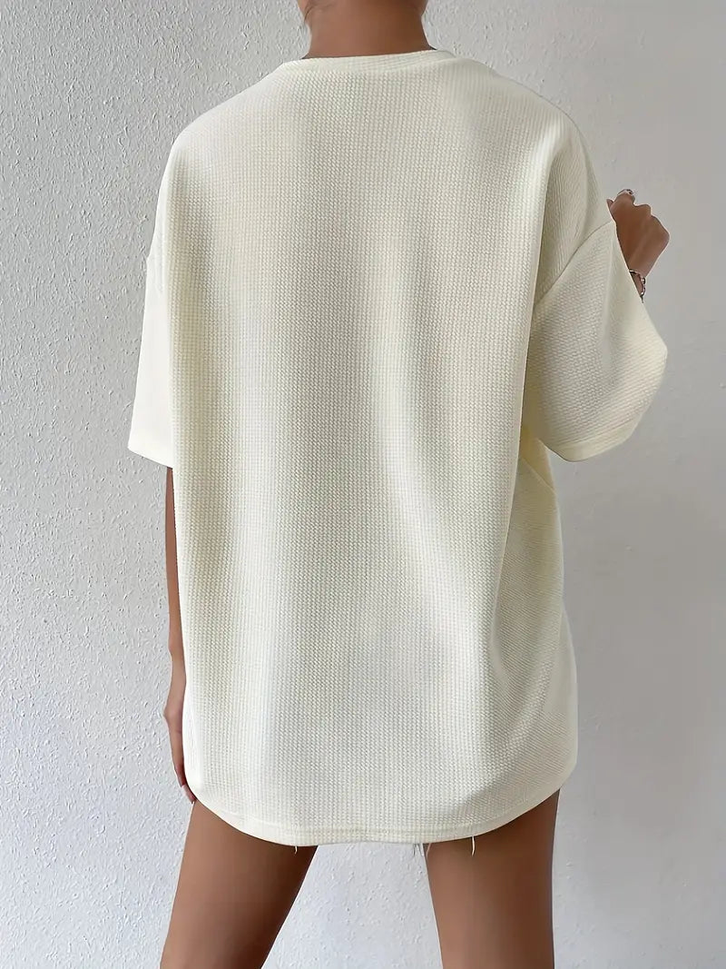 Tabitha - T-shirt à col rond et imprimé lettre