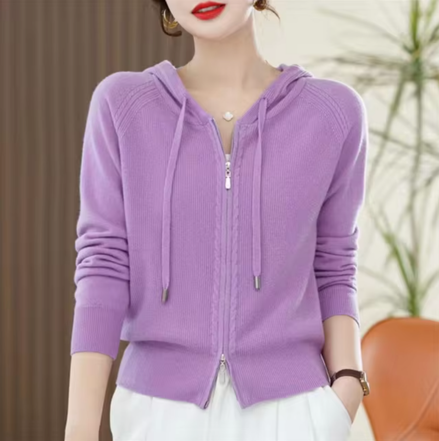 Kiana – Sweat à capuche en cachemire tricoté