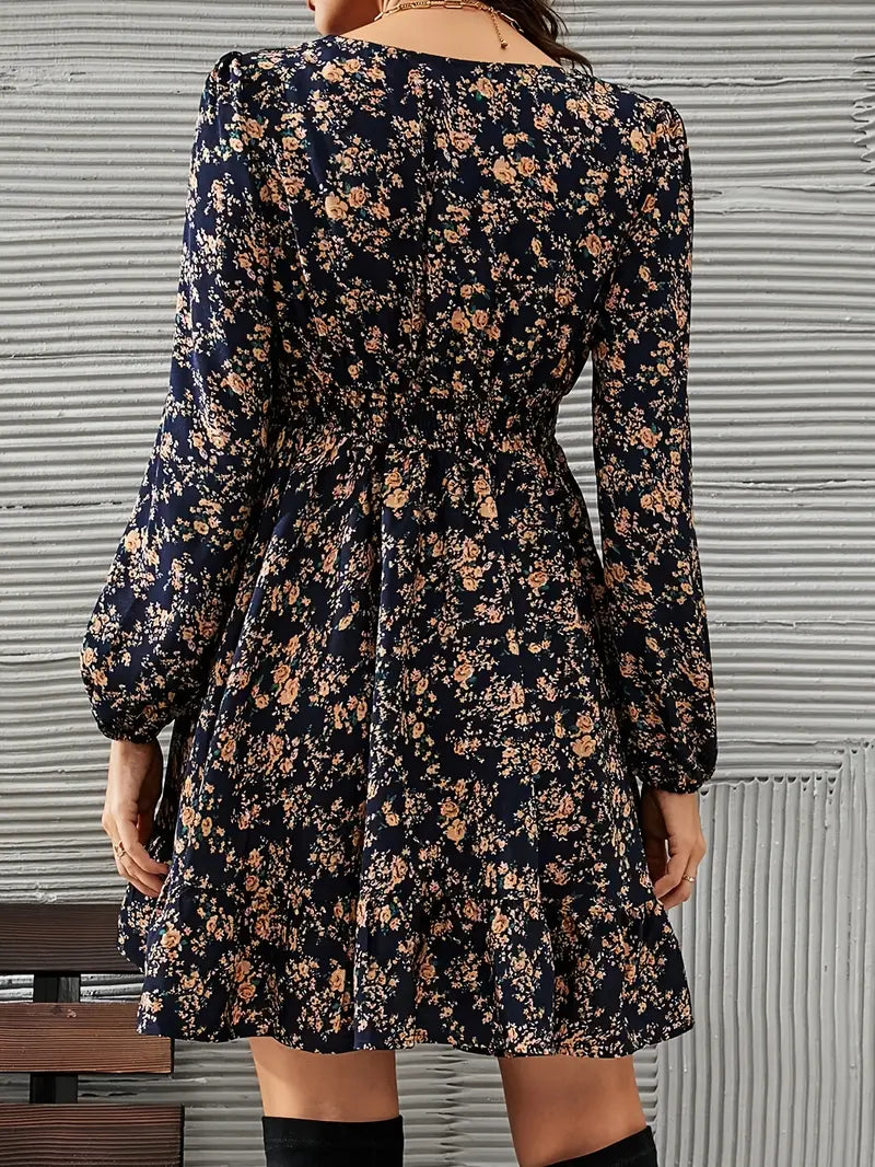 Carol - Robe à col en V avec bordure en dentelle et motif floral