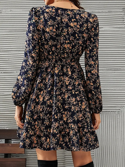Carol - Robe à col en V avec bordure en dentelle et motif floral