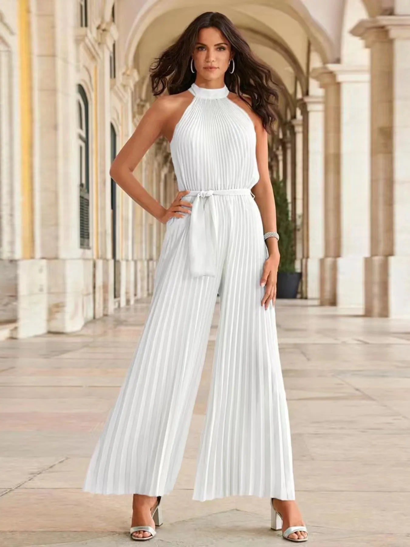 Lyanna - Élégant combi-pantalon plissé sans manches à jambe large