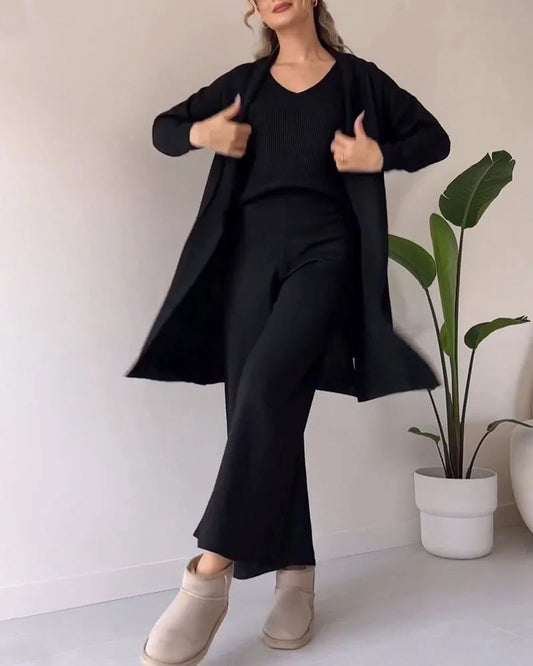 Thea - Élégant ensemble trois pièces avec top sans manches, pantalon et cardigan fluide
