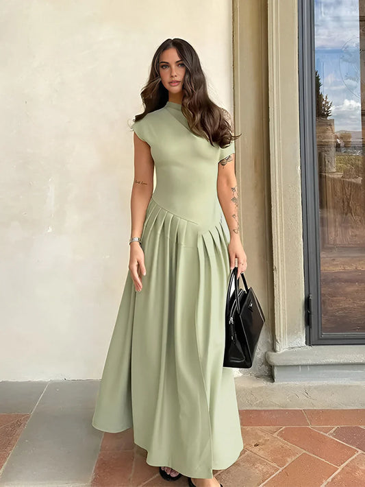Gabriella - Robe élégante à col haut et manches courtes