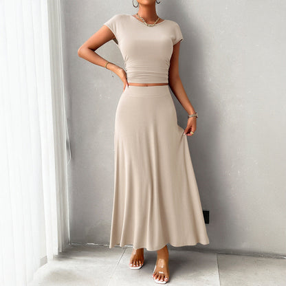 Chiara - Ensemble élégant avec crop top ajusté à taille froncée et jupe fluide