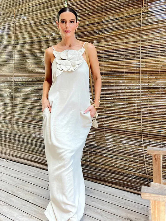 Anastasia - Robe longue sans manches à fleurs 3D
