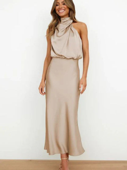 Margot - Robe longue élégante en satin sans manches avec col roulé
