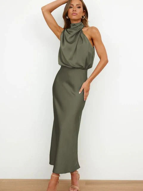 Margot - Robe longue élégante en satin sans manches avec col roulé