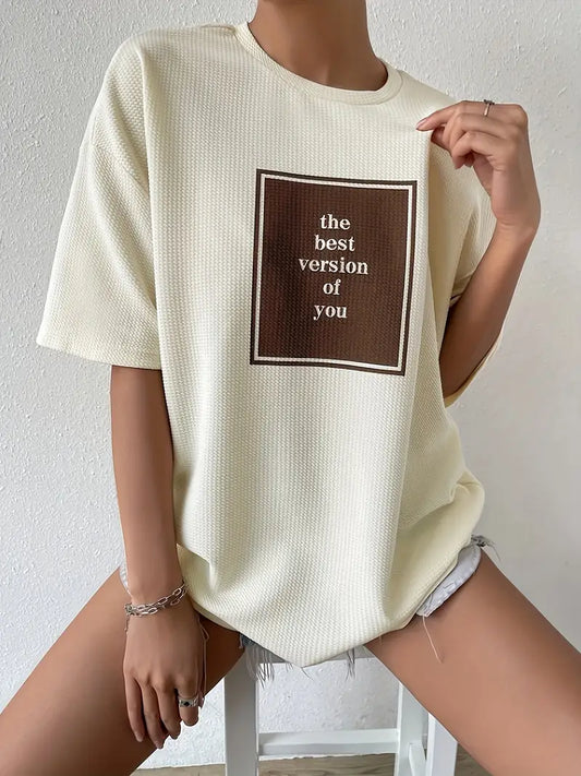 Tabitha - T-shirt à col rond et imprimé lettre