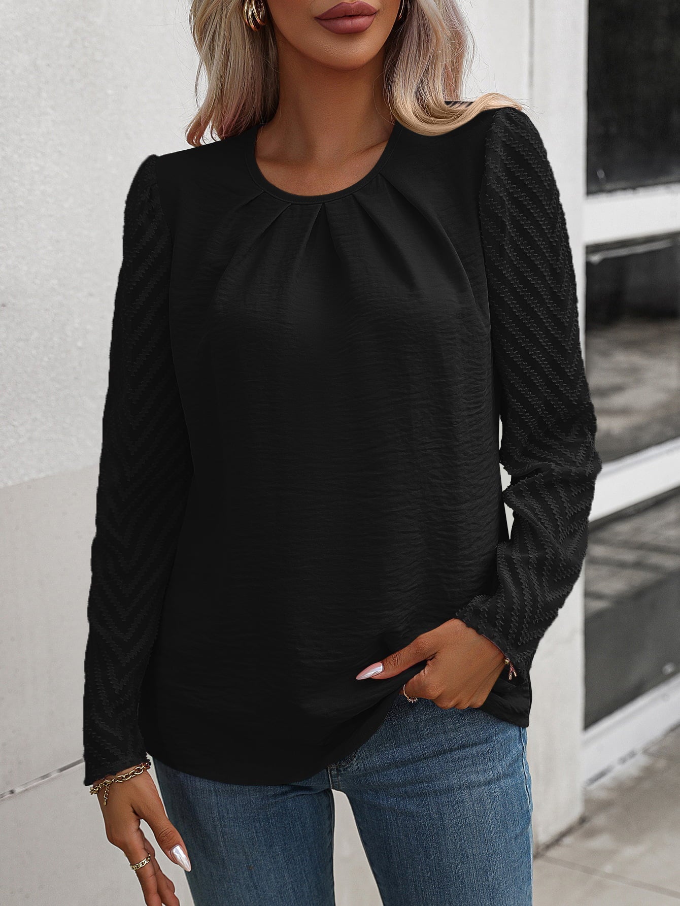 Annalise - Blouse élégante à manches longues évasées et col rond froncé