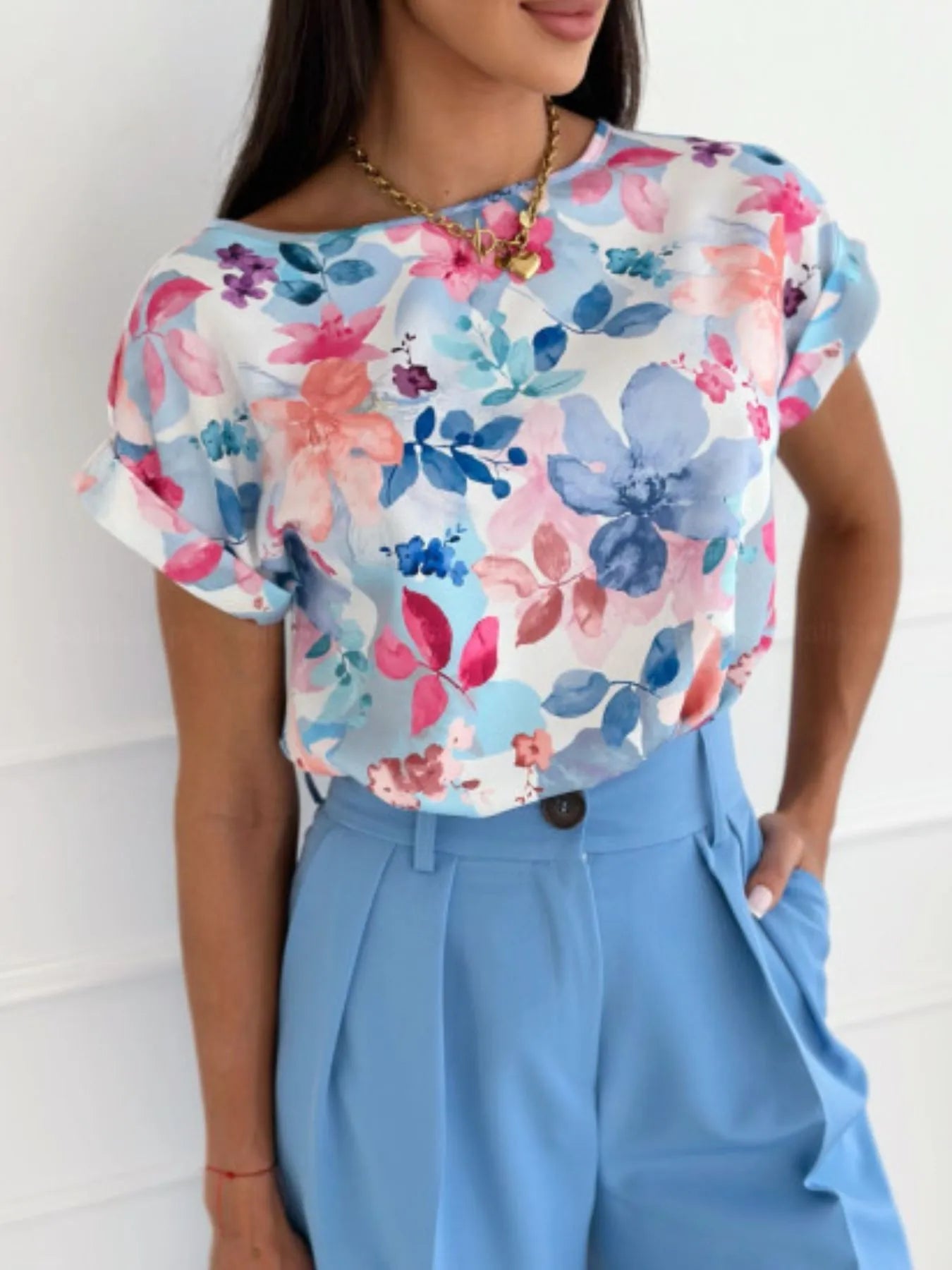 Araceli - Blouse chic à manches courtes retroussées