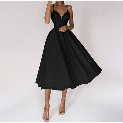 Hélène |  Robe élégante à bretelles et col en V