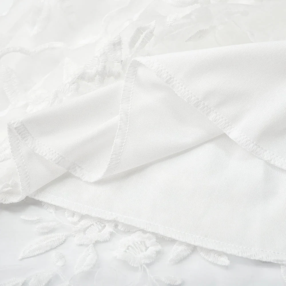 Bellona – Mini-robe élégante en dentelle