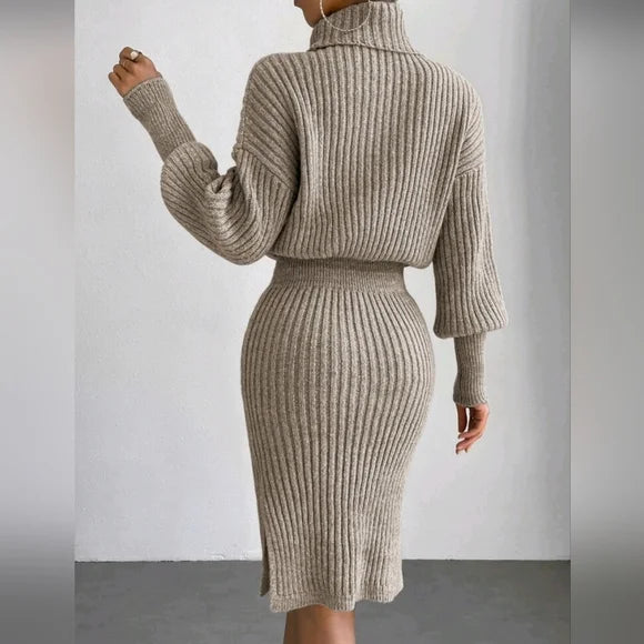 Marilyn - Robe pull en tricot à col roulé à la mode