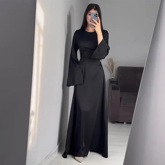 Aria - Robes longues pour femmes en satin